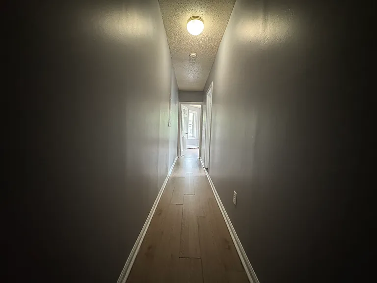 50 York St #2W — Photo 7