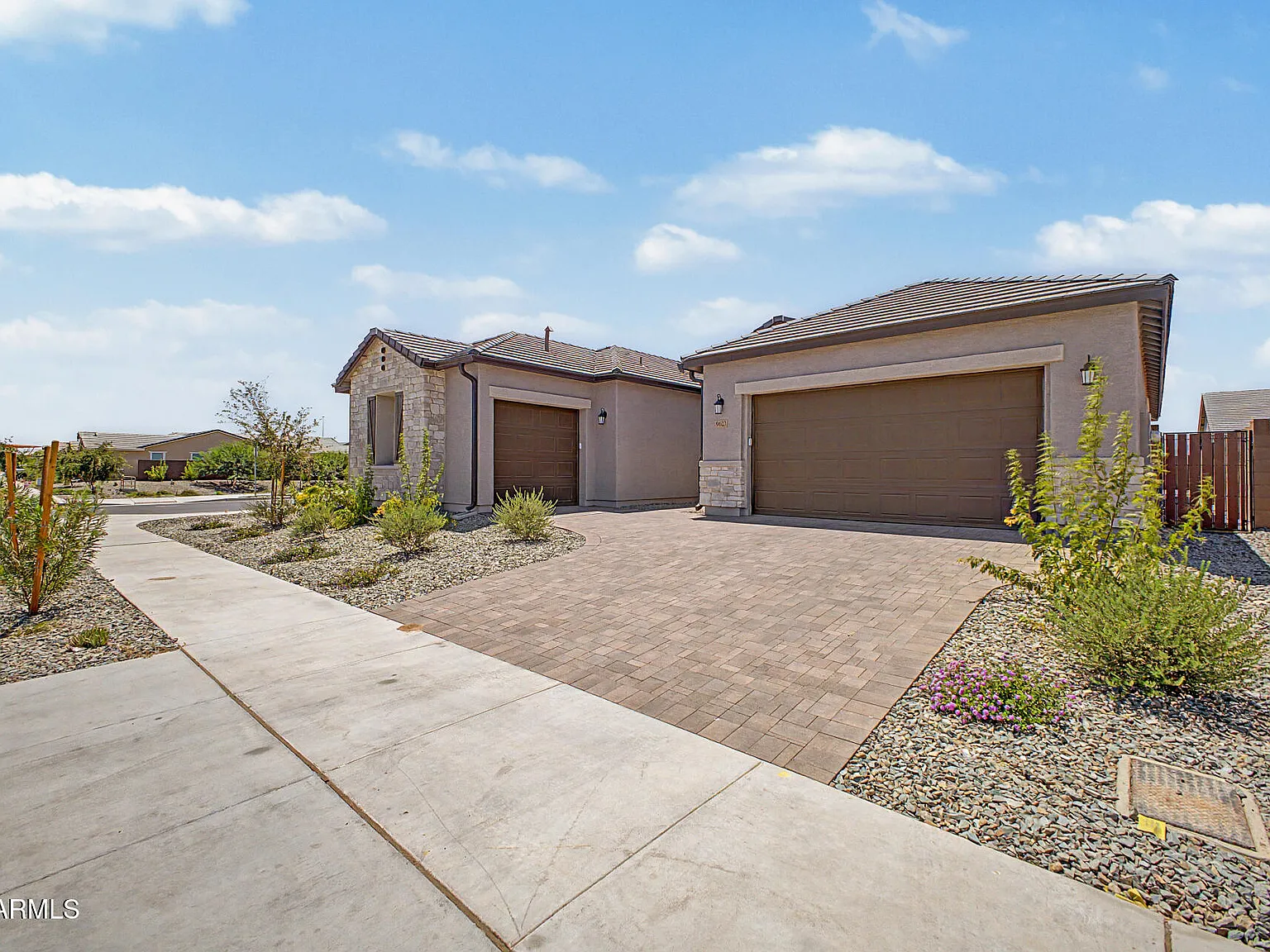 4 bed, 3.0 bath, 2400 sqft, $5,000 — Photo 3