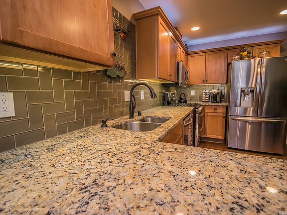 4th image of 16906 SE 39th St Unit C