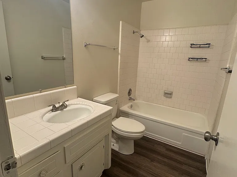 4232 E Dayton Ave #208 — Photo 9