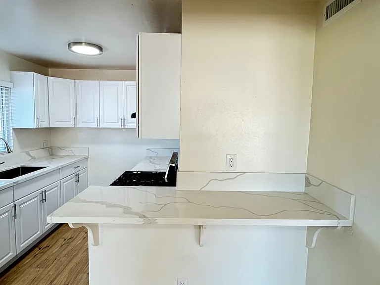 7111 Westview Pl #C — Photo 5