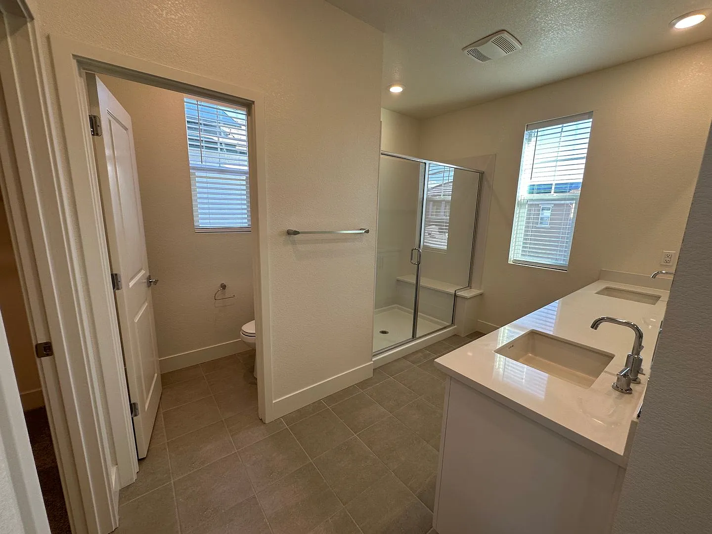 Beautiful 4 Bedroom / 3 Bath River Islands Home Lathrop W/ Solar — Photo 4