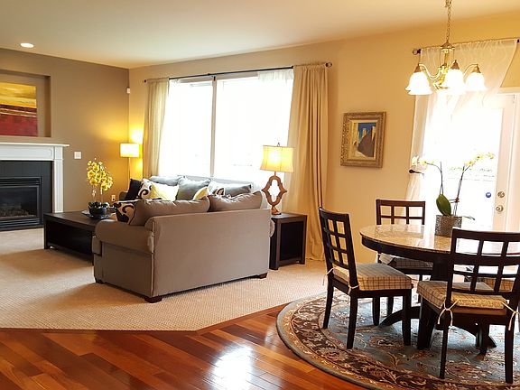 Kitchen eating space