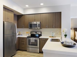 19401 Parthenia St #4044, Northridge, CA 91324