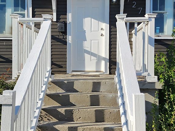 4th image of 727 E Dalton Ave