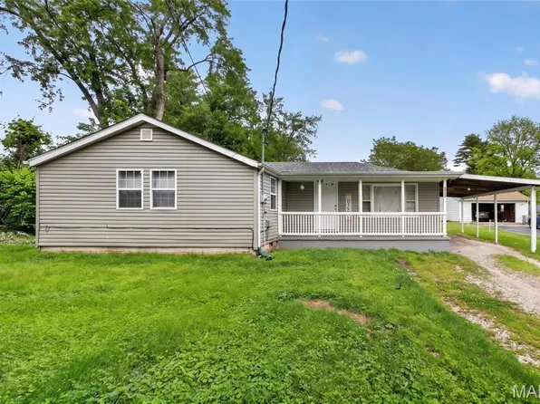 517 Belvedere Dr, Belleville, IL 62223
