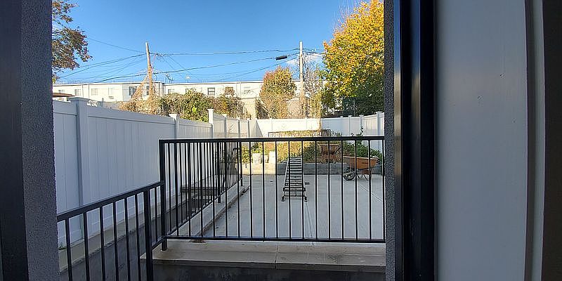 1st image of 1709 Park Pl #1C
