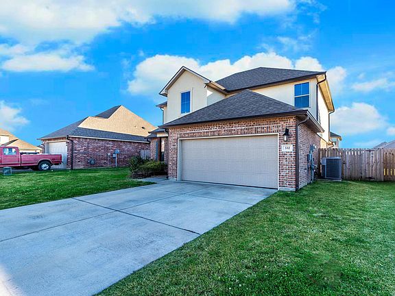 3rd image of 332 Forest Grove Dr