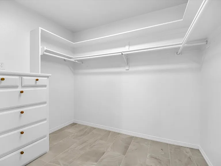 610 Timber Way — Photo 32