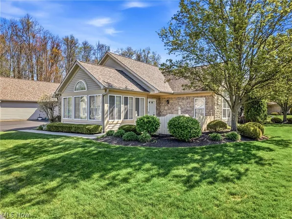 202 Timberline Dr, Columbiana, OH 44408