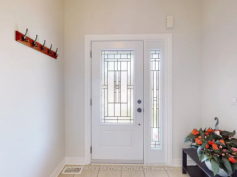39 Lark Cres — Photo 15