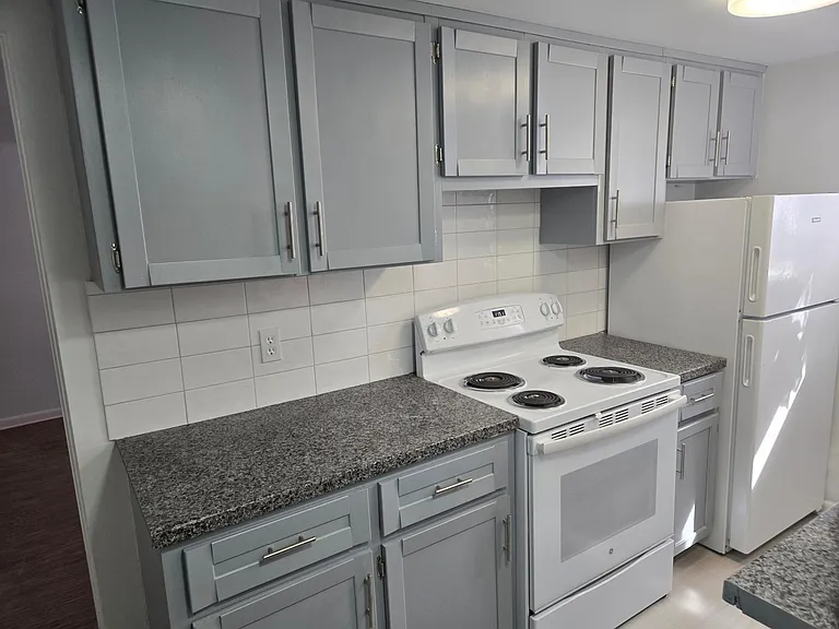 1734 Cromwell Dr #2 — Photo 2