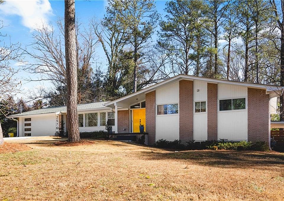 1st image of 2576 River Oak Dr