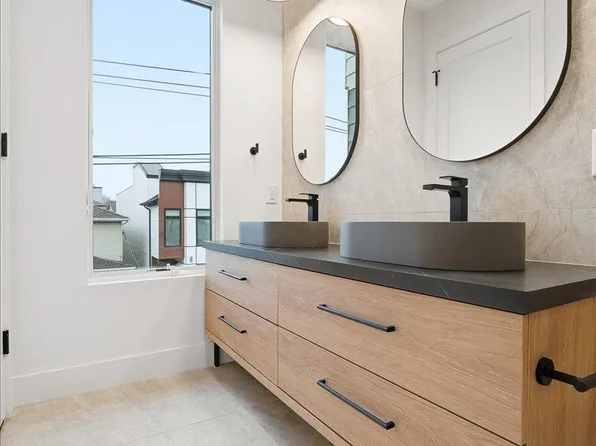 105 Laidlaw Avenue image 16 of 23