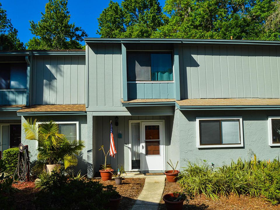 1st image of 18 Fair Oaks Cir