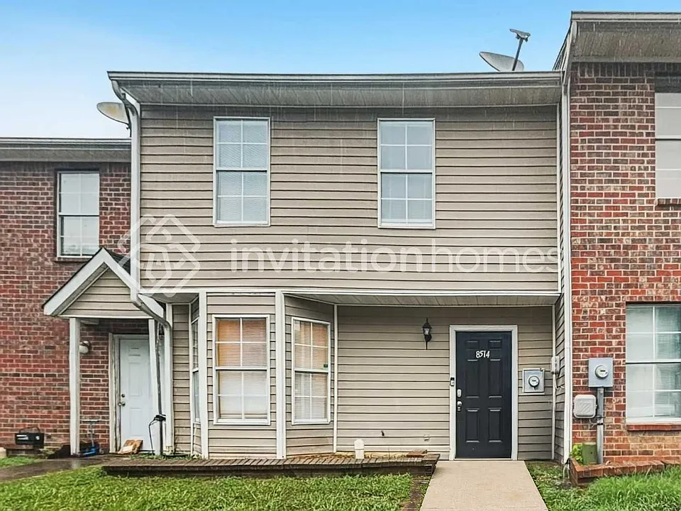 8514 Westchester Dr