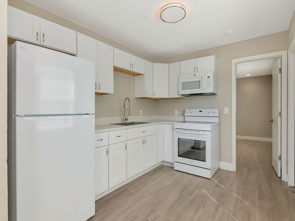 1st image of 1207 62nd Ave E