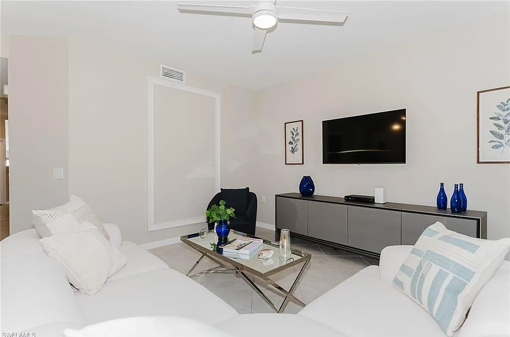 2 bed, 2.0 bath, 1366 sqft, $5,995 — Photo 3