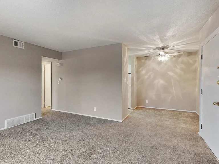 Westwood Apartments — Photo 24