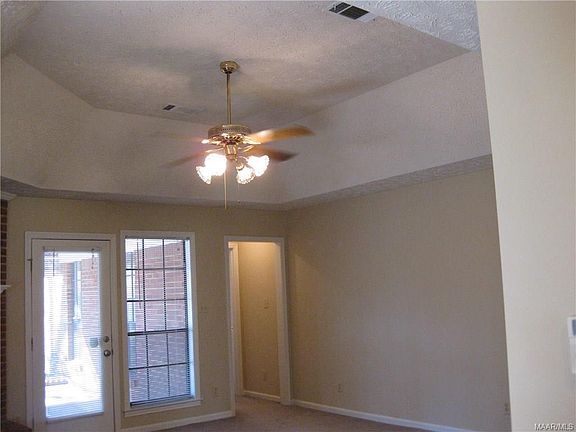 5th image of 7126 White Oak Ln