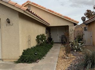 11565 Mountain Meadows Dr, Apple Valley, CA 92308