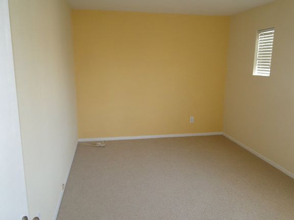5th image of 4008 Regatta Dr