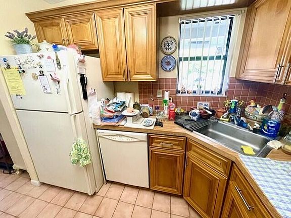 5th image of 4759 NW 22nd Street #42109