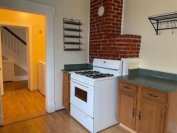 4th image of 107 Vernon Ct