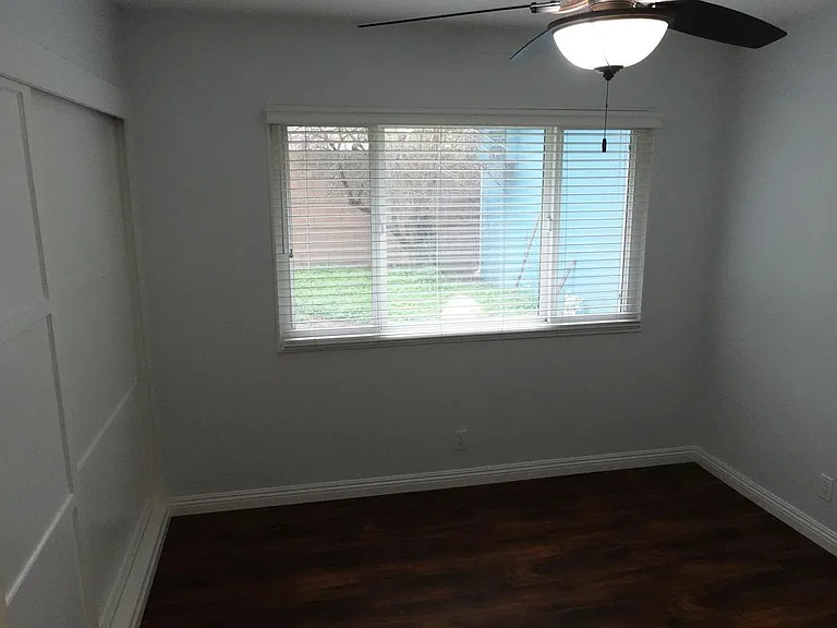 1006 Maertin Ln — Photo 22