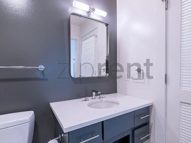 1801 2nd Ave #208 — Photo 10