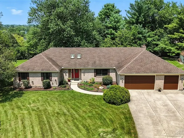 60 Robinglen Ct, Springboro, OH 45066