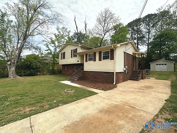 2nd image of 2416 Redmont Rd NW