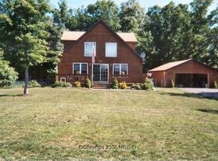 412 Tigers Eye Dr, Hedgesville, WV 25427