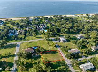 804 12th St #3, Pascagoula, MS 39567