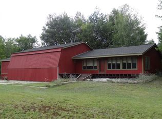 2760 E Yoder Dr, Midland, MI 48640