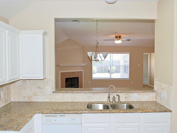 4th image of 20535 Newfalls Ct