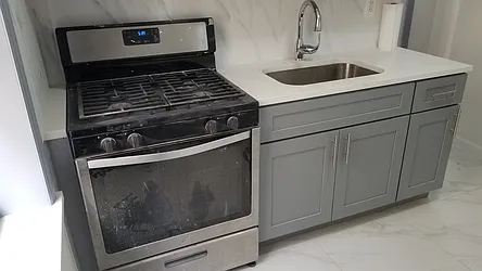 Rented by Grandeur Realty Inc