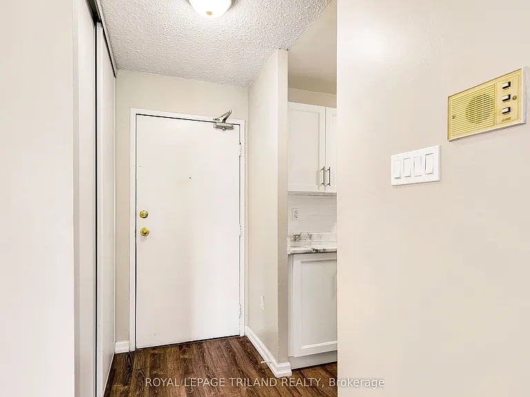 1584 Ernest Ave #107 — Photo 2