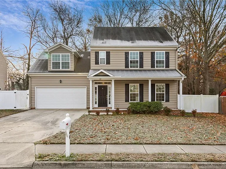60 Manilla Ln — Photo 1
