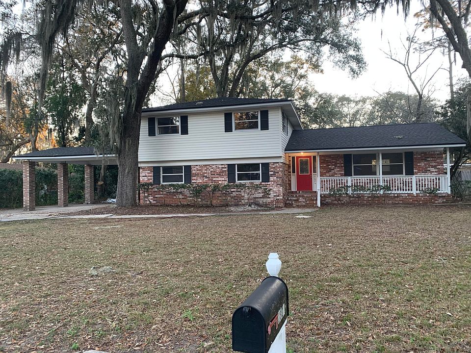 1st image of 2806 River Oak Dr