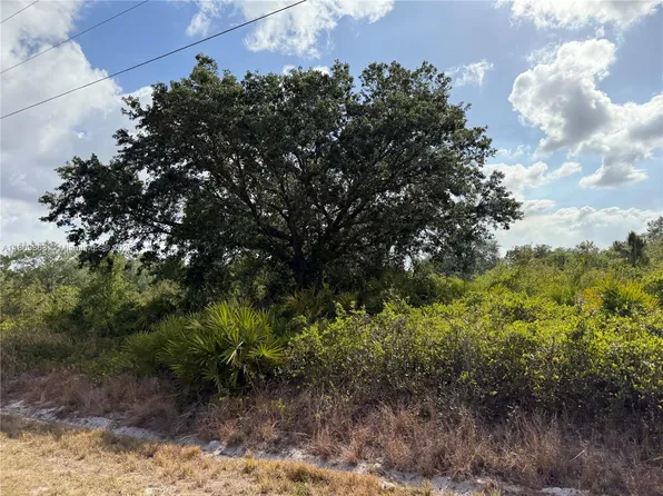 555 S Live Oak St, Clewiston, FL 33440