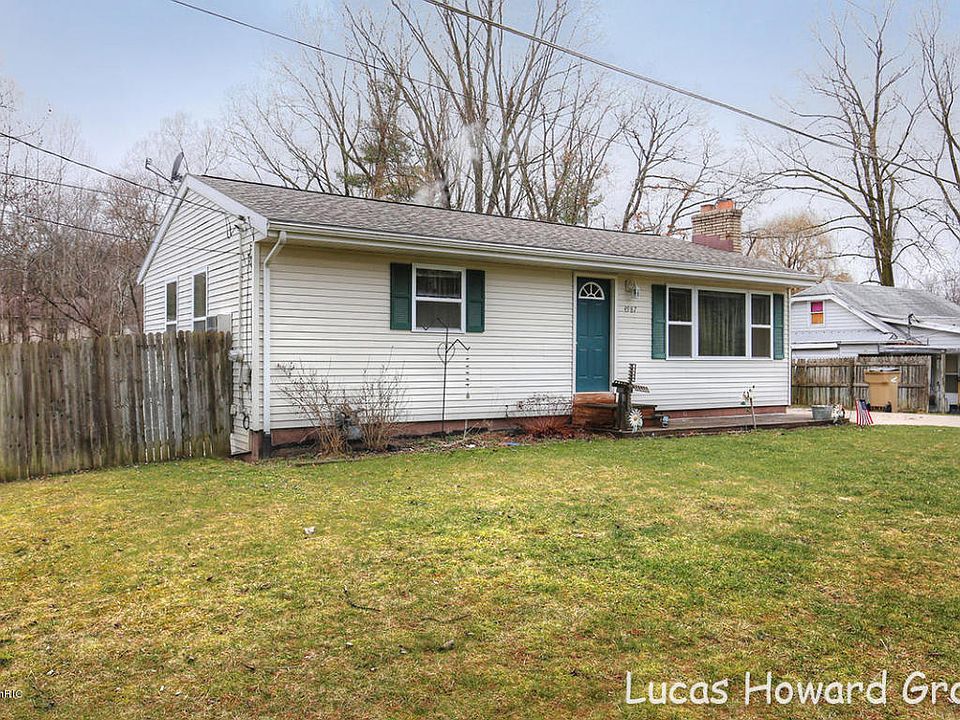1st image of 4987 Wakefield Ave NE