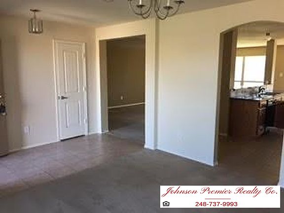 4th image of 113 Hickory Creek Dr