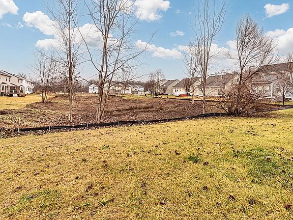 4th image of 1609 Weeping Willow Ct