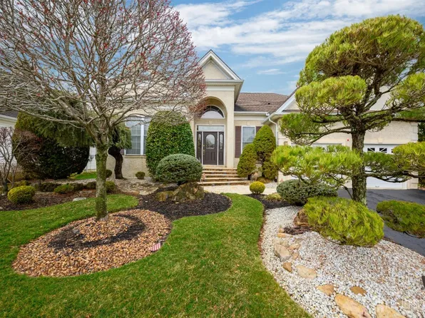 10 Tidewater Pl, Monroe Township, NJ 08831