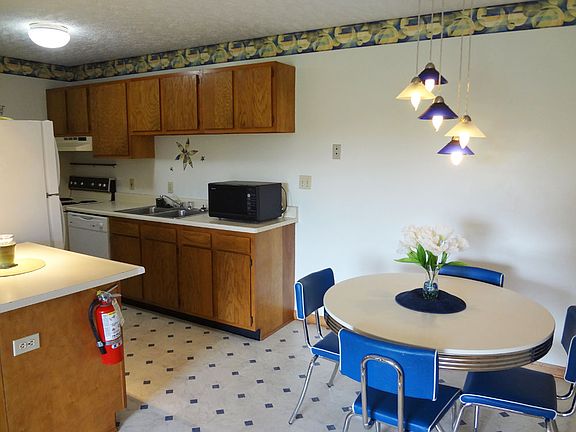 5th image of 247 W Union St APT 104C