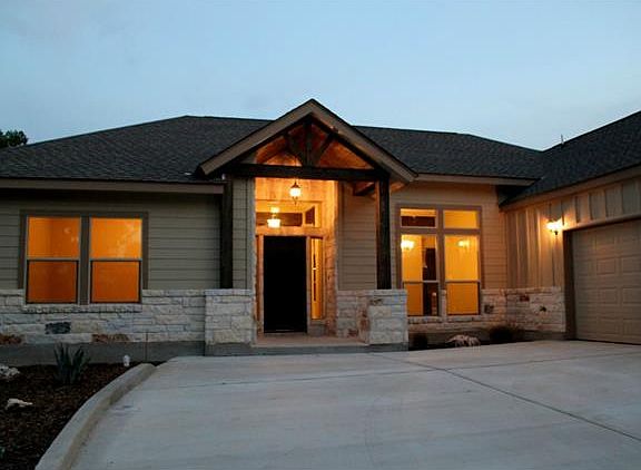 2nd image of 401 Cowal Dr