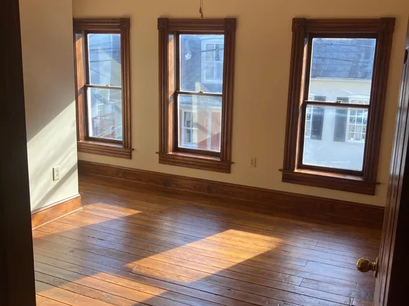 50 Cornhill St APT 2, Annapolis, MD 21401