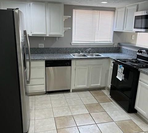 3rd image of 10203 Old Towne Ln