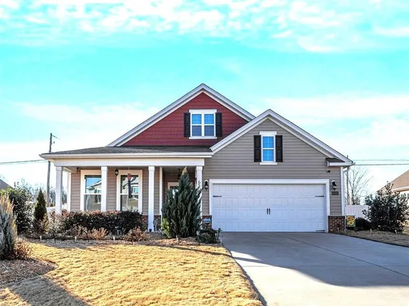6500 Bellawood Dr, Trinity, NC 27370